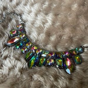 Iridescent Pendant Necklace 🌈
